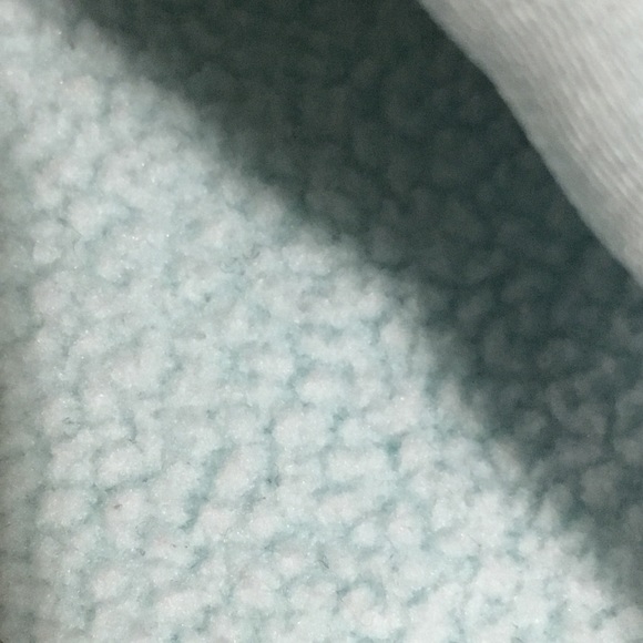 Under Armour Sweatshirt - Picture 4 of 8